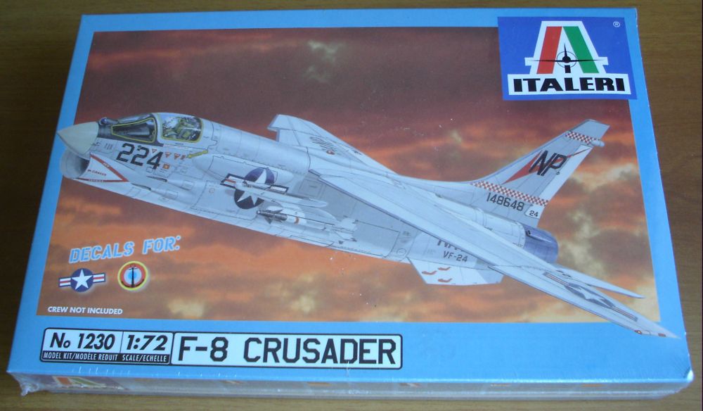 ITALERI 1230 - F-8E CRUSADER