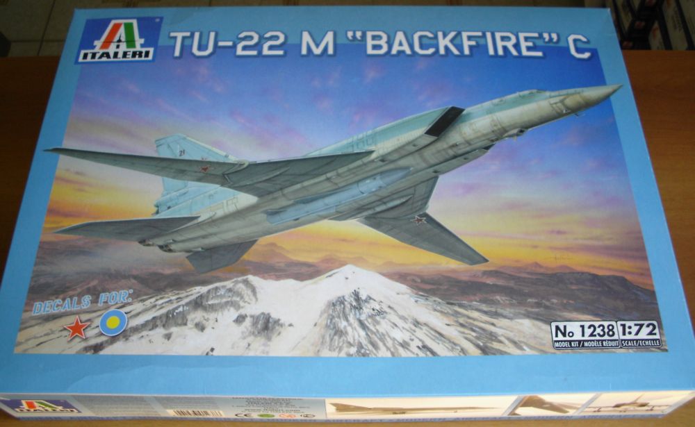 Italeri 1238 - TU-22 M BACKFIRE