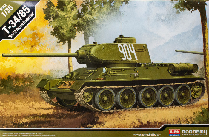 Academy 13290 - T-34/85
