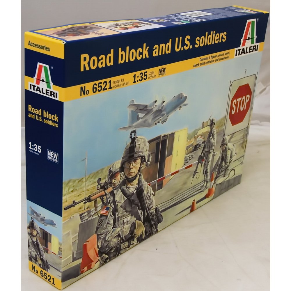 Italeri 6521 - Road Block and U.S. soldiers