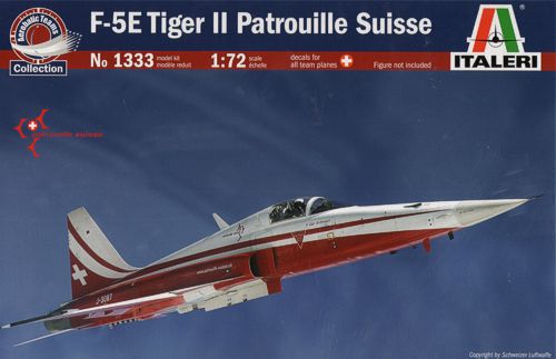 Italeri 1333 - F-5E Tiger II Patrouille Suisse