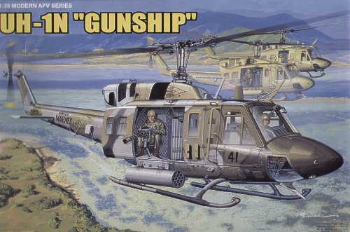 Dragon 3540 - UH-1N Gunship