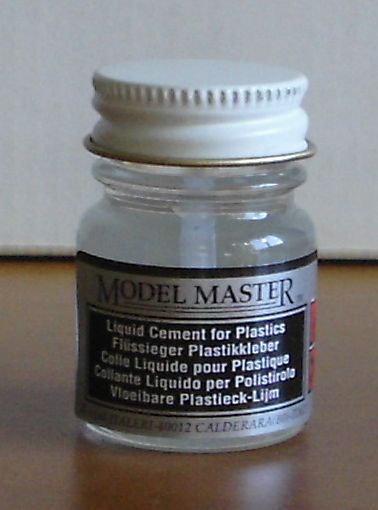 Italeri 3999 - colla liquida con pennello