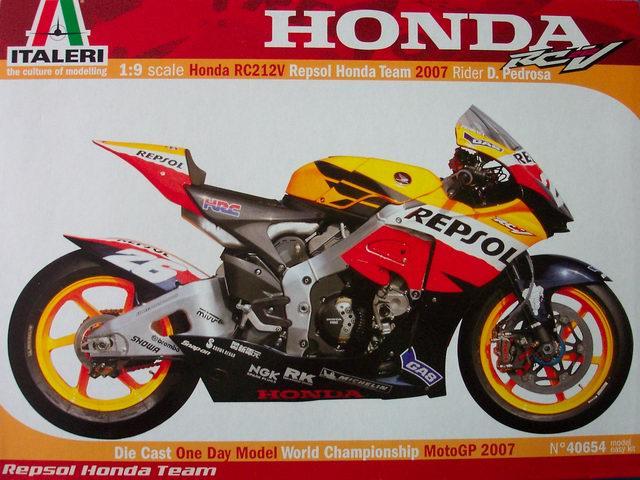Italeri 40654 - Honda RC212V Repsol 2007