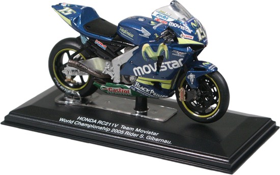 Italeri 45061 - Honda RC211V World champion 2005