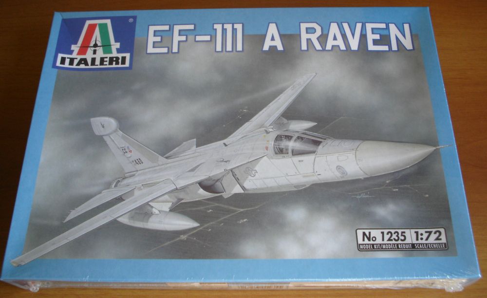 ITALERI 1235 - EF-111 A Raven